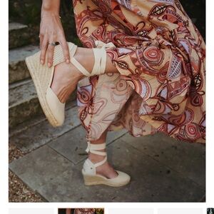 Soludos Women's Cream Wedge Marseille Espadrilles - NWT- 9.5